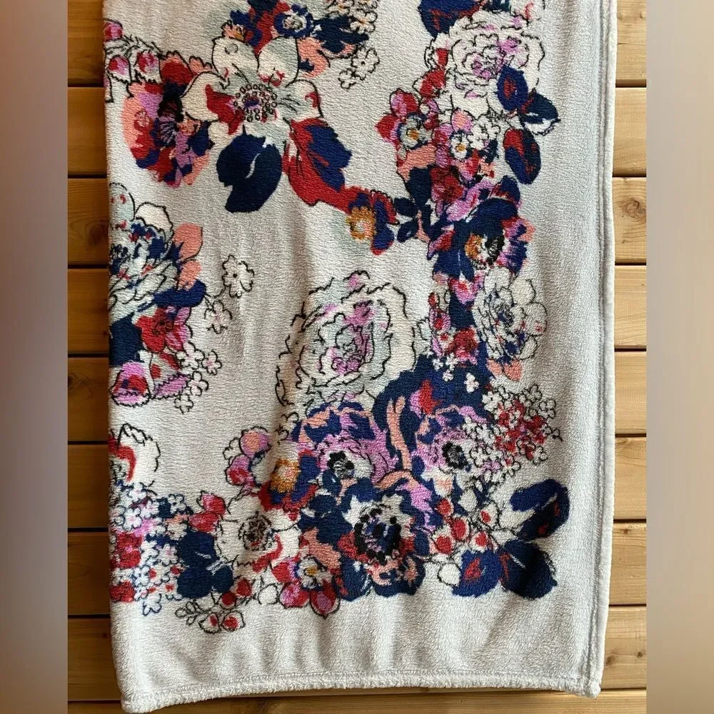 Vera Bradley Bold Floral Throw Blanket